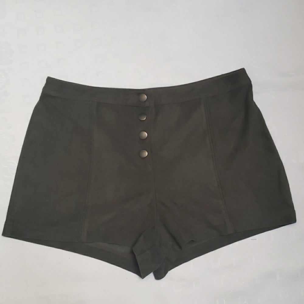 Abercrombie Green Faux Suede Button Front Shorts Size 10